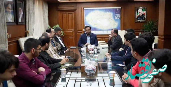 مدیر عامل سازمان منطقه آزاد کیش در دیدار با مدال آوران طلای المپیاد فیزیک کشور