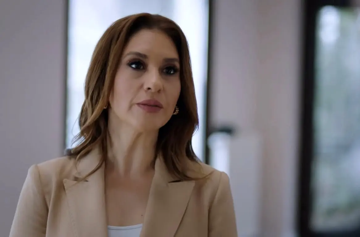 خلاصه داستان قسمت ۷۲ سریال ترکی زغال اخته