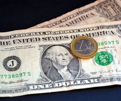 چگونه دلار از پوند سبقت گرفت؟ | ویدیو