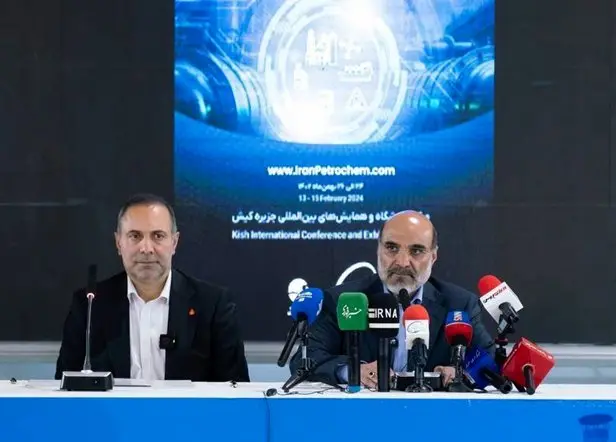 شرکت صنایع پتروشیمی خلیج‌فارس و بانک ملت در ایران پتروکم تفاهم‌نامه امضا کردند