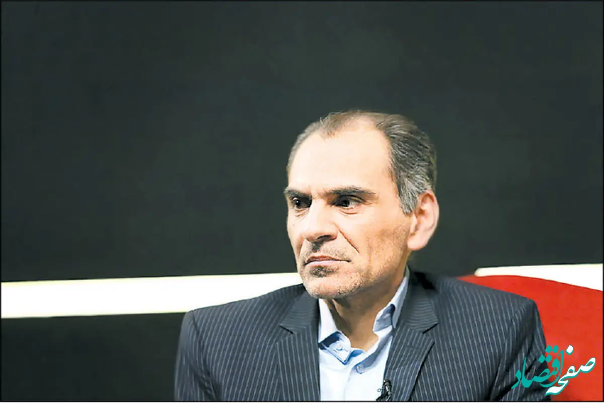 اگر در آینده این اتفاق بیفتد سبب حمله یا هجمه عموم مردم به بازار طلا و ارز خواهد شد