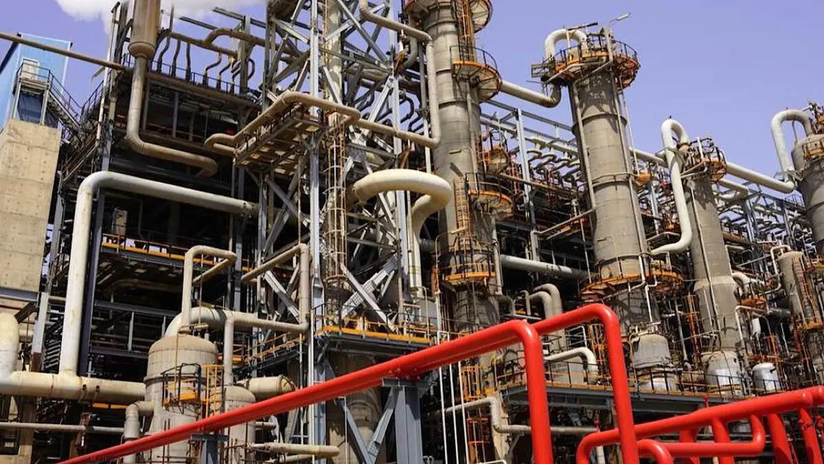 این پتروشیمی معروف بزودی بورسی می‌شود + زمان عرضه اولیه پتروشیمی اروند