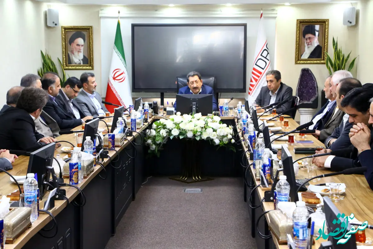 تاکید بر ”پروژه های ایجادی“ و ”فعال کردن محدوده های معدنی“ از سوی ایمیدرو/ اهمیت نقش ایمیدرو در تحقق استقلال اقتصادی و افزایش تولید ناخالص داخلی