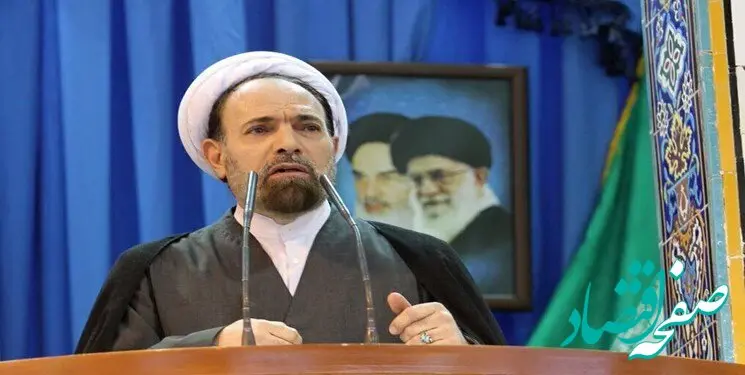 واکنش و عصبانیت این امام جمعه به ماجرای عکس گرفتن طلبه قمی از یک زن غوغا به پا کرد