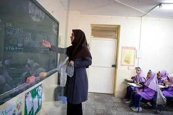 خبر فوری / سن استخدامی معلم شدن تغییر کرد 
/ شرایط جدید پذیرش دانشجو در دانشگاه فرهنگیان 