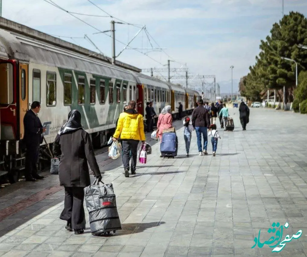 آغاز پیش فروش بلیت‌ قطارهای فروردین و اردیبهشت از امروز چهارشنبه