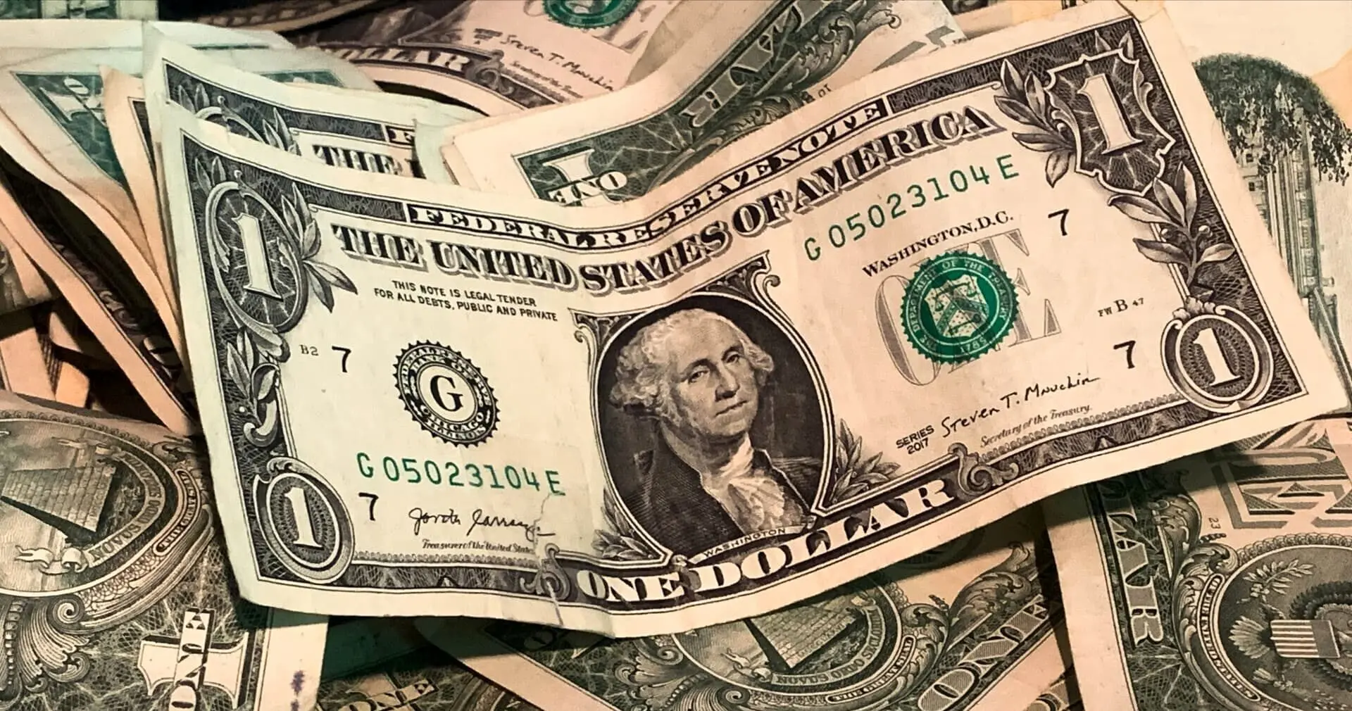 جدیدترین قیمت دلار آمریکا امروز چهارشنبه ۱۰ دی ۱۴۰۴ اعلام شد