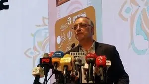 هنر و دانشگاه در مسیر بازآفرینی هویت تهران / زاکانی: مترو به گالری شهری تبدیل شده است