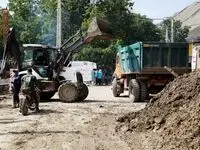 توزیع و پخت غذای گرم در مناطق سیل زده استان  های مازندران و اردبیل به همت بنیاد برکت