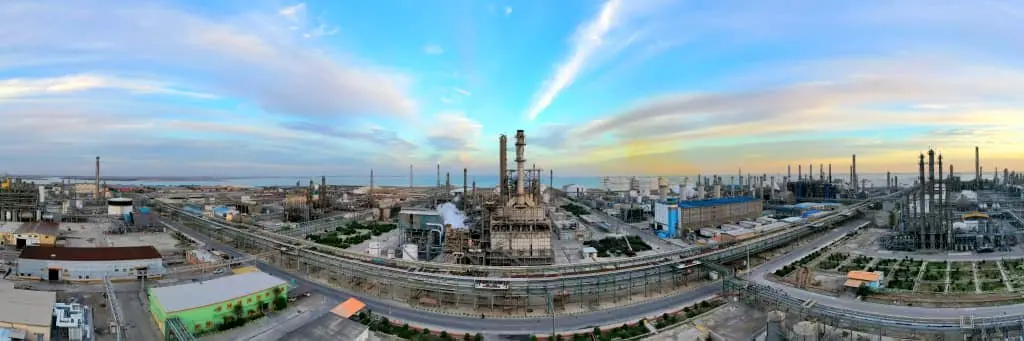 رکوردهای جدید پتروشیمی بندر امام در نیمه نخست سال ۱۴۰۴/ بالاترین میزان تولید ۸ سال اخیر و صادرات بیش از یک میلیون تن