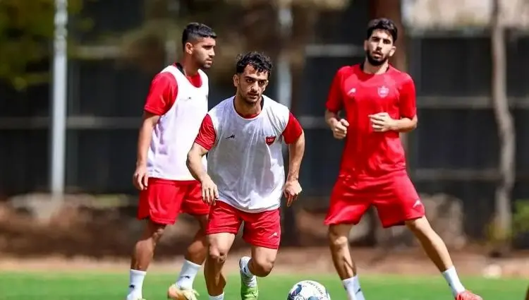 نقل و انتقالات پرسپولیس منفجر شد: مهاجم پرسپولیس در آستانه پوشیدن پیراهن آبی