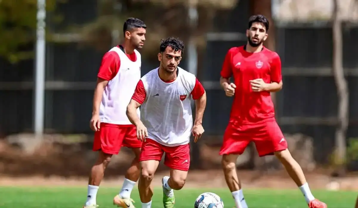 نقل و انتقالات پرسپولیس منفجر شد: مهاجم پرسپولیس در آستانه پوشیدن پیراهن آبی