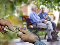 حقوق بازنشستگان باید حداقل ۳۳ درصد افزایش یابد