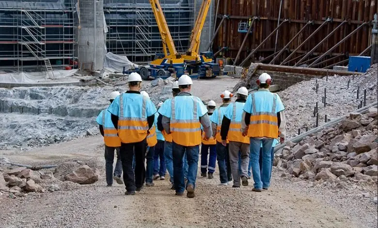 ضربه مهلک به تولید در سکوت! | بخشنامه ۱۷۷۷ همچنان کسب‌وکارها را می‌بلعد