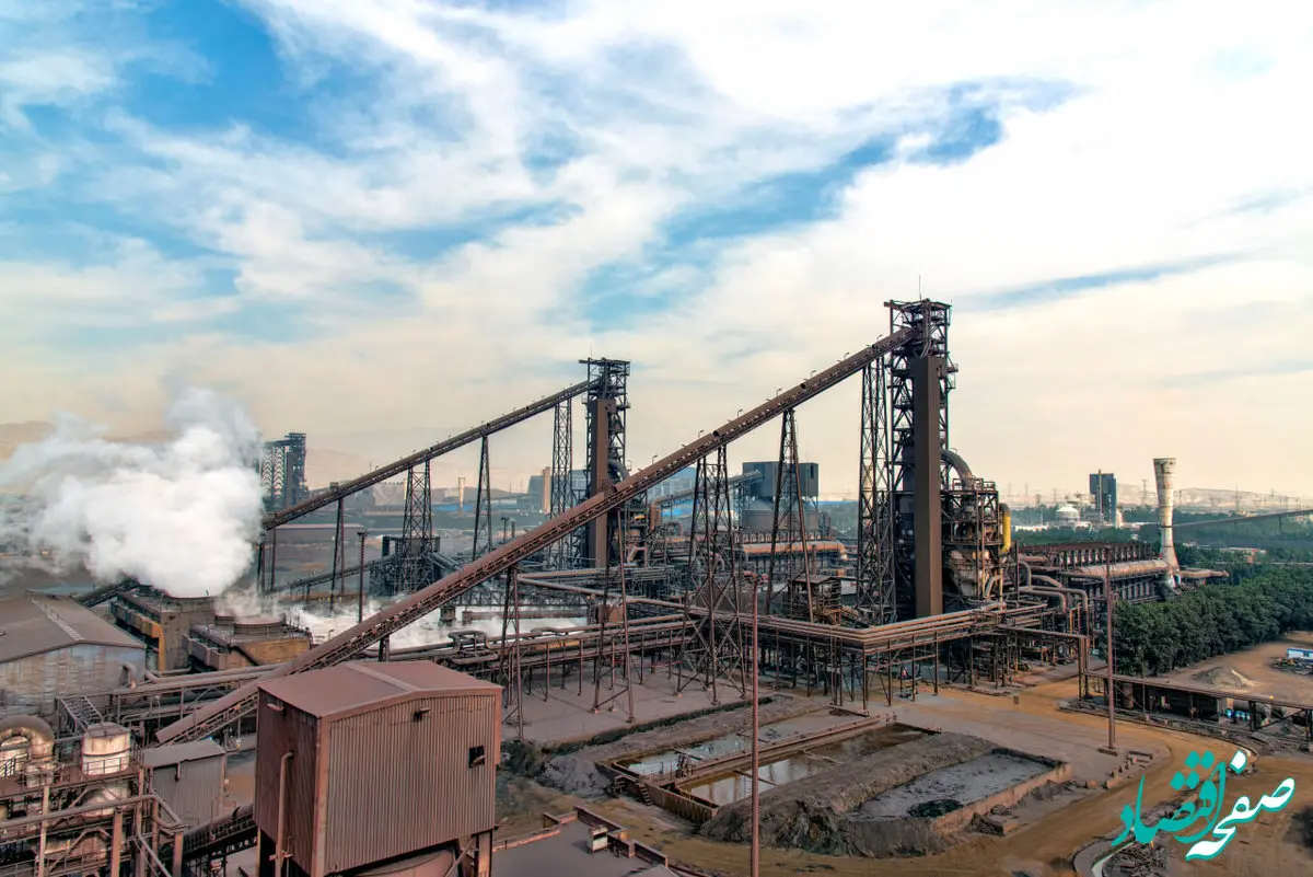 ثبت ششمین رکورد فولاد هرمزگان در تولید روزانه آهن اسفنجی