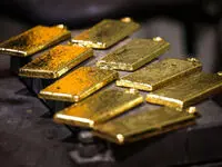 طلای جهانی فرو ریخت