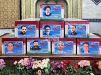 تصویری غمناک از علم الهدی در مراسم تشییع پیکر دامادش، ابراهیم رئیسی