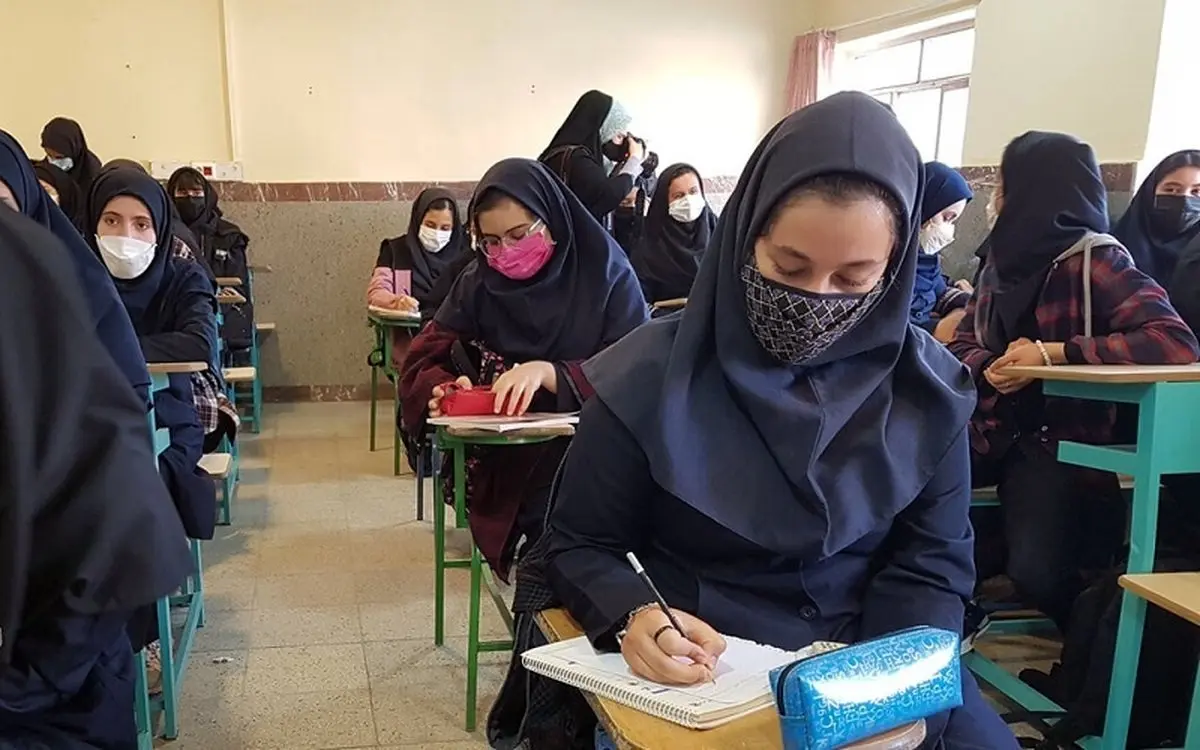 هشدار جدی پلیس فتا به " معلم بلاگرها "/ خانواده دانش آموزان می توانند شکایت کنند