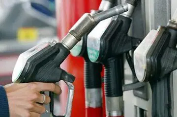 یک تصمیم جدید دولت درباره قیمت بنزین / چگونه قرار است مصرف سوخت را کم می‌کنیم؟