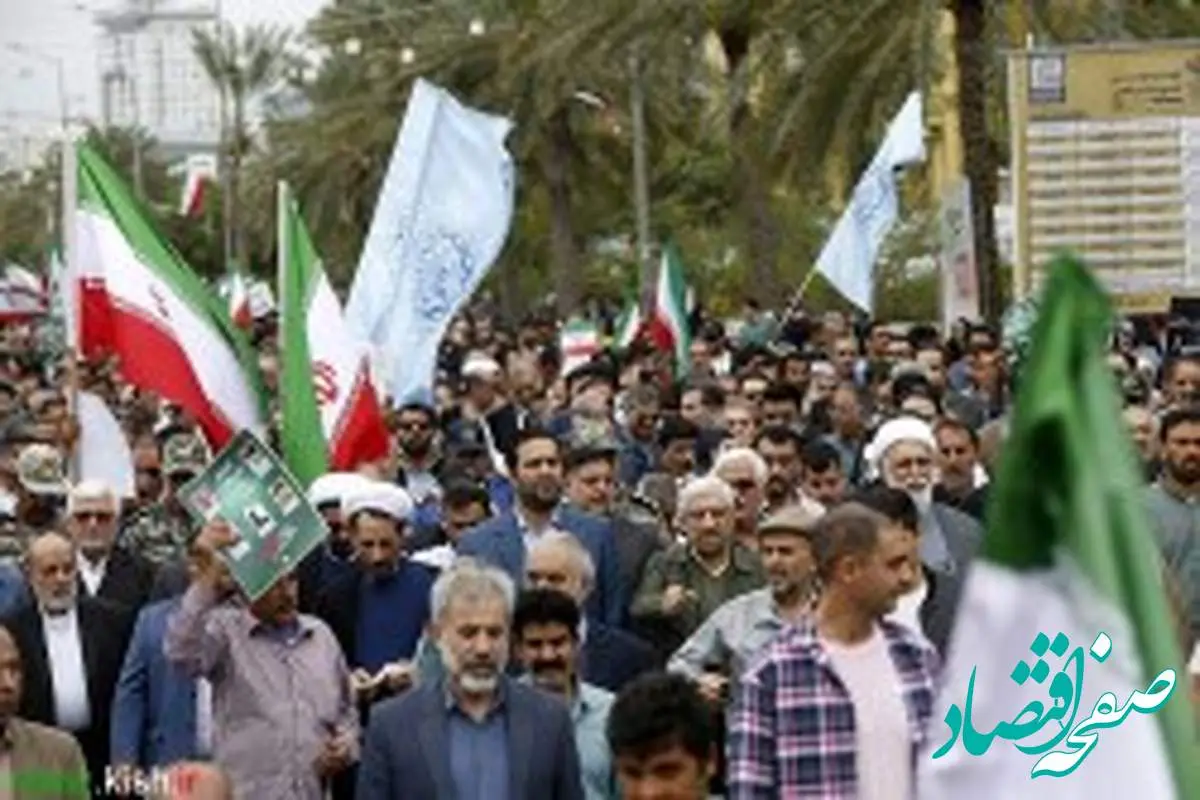 کیشِ انقلابی؛ جشن چندین هزار نفری پیروزی انقلاب در قلب خلیج فارس برگزار شد