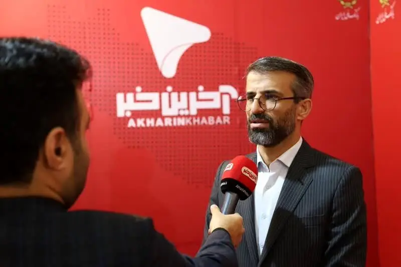 بازدید مدیرعامل سازمان منطقه آزاد اروند از نمایشگاه رسانه های ایران