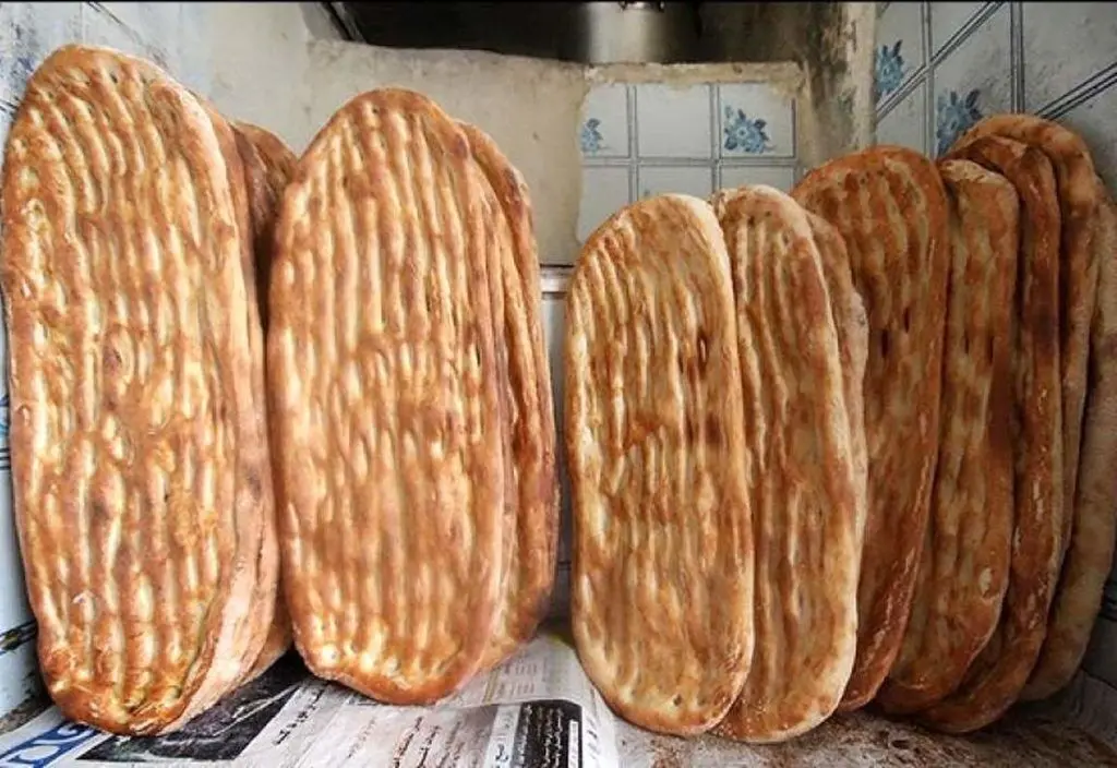 هر کارت بانکی ۴ عدد / نان جیره بندی شد