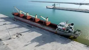 آغاز بارگیری نخستین محموله ۳۰ هزار تنی بیلت فولادی در بندر منطقه ویژه اقتصادی پارسیان