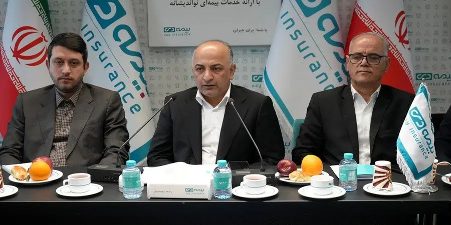 عبداللهی در مراسم تجلیل از نمایندگان فروش برتر: بیمه دی در آستانه رکوردهای جدید