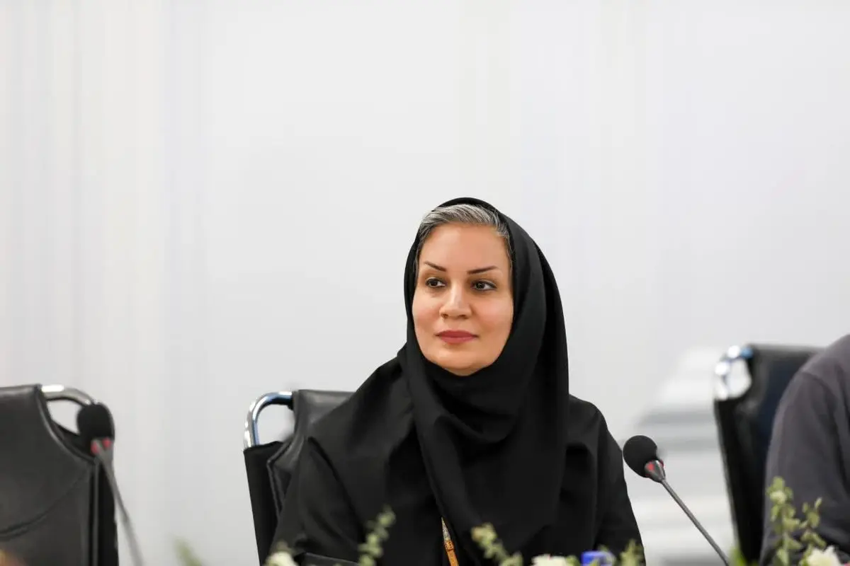 در دوره جدید مدیریتی در پتروشیمی هنگام، اولین مدیر زن در سمت رئیس فروش منصوب شد
