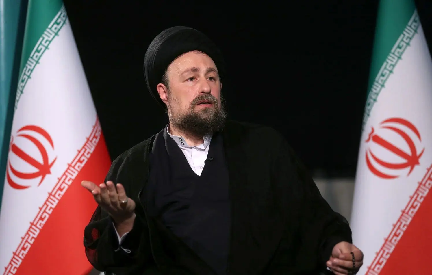 تولیت حرم امام خمینی: راز ماندگاری انقلاب، نفی وابستگی به خارج و تکیه بر مردم است