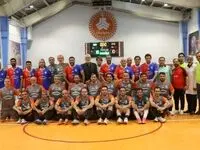 مسابقه دوستانه منتخب پیشکسوتان پرسپولیس و استقلال با تیم سایپایدک برگزار شد