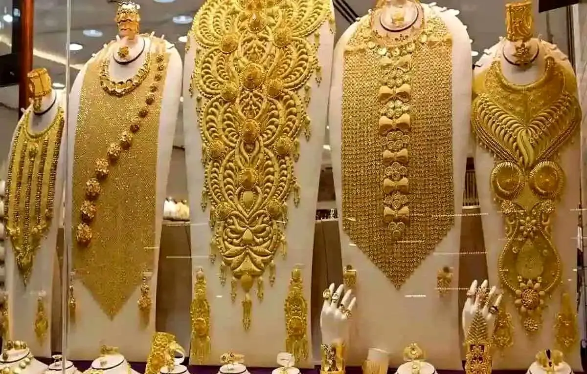 پیش بینی قیمت طلا و سکه فردا جمعه ۲۶ بهمن ماه ۱۴۰۳ / طلا فردا غوغا می کند؟! 