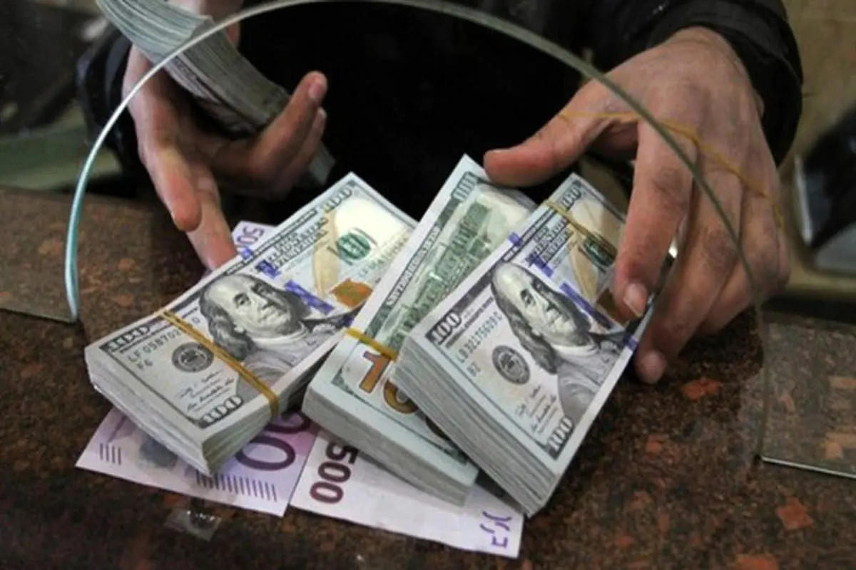 قیمت دلار امروز سه شنبه ۹ خرداد ۱۴۰۲ چقدر شد؟ 