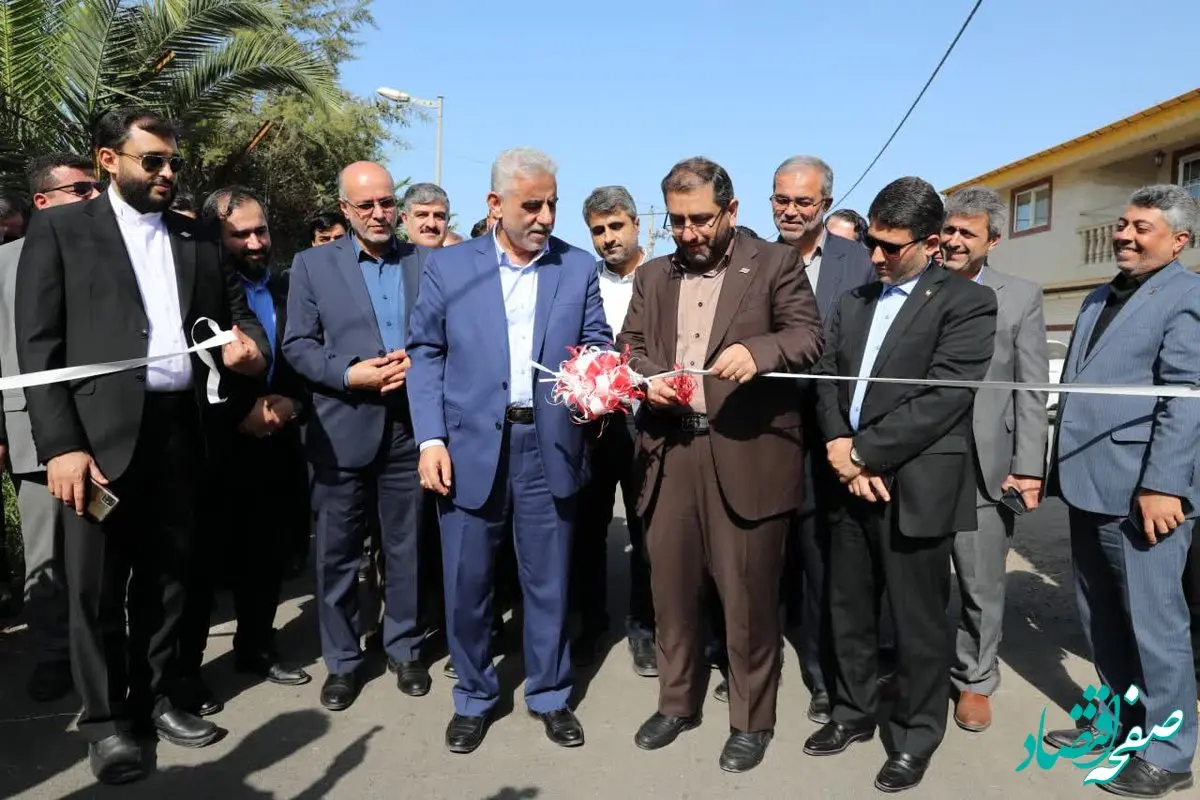 بهره‌برداری و آغاز عملیات اجرایی ۱۱ طرح سرمایه‌گذاری و زیرساختی با میزان سرمایه‌گذاری ۶۷۳۳۰ میلیاردریالی با اشتغال‌زایی ۱۲۰۴ نفر در منطقه آزاد انزلی