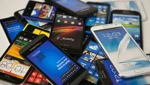 مصرف کنندگان در تله گرانی؟ / سقوط ۱۵ درصدی واردات گوشی موبایل در کنار جهش قیمت ها