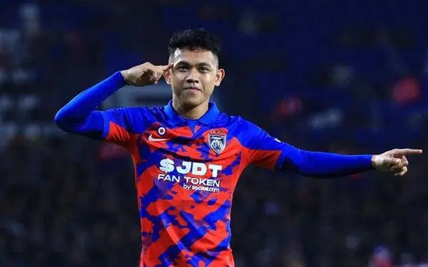 آخرین خبر از نقل و انتقالات پرسپولیس امروز دوشنبه ۱۷دی ۱۴۰۳/پرسپولیس در آستانه جذب عارف ایمن/وینگر تیم ملی مالزی در رادار سرخ‌ها

