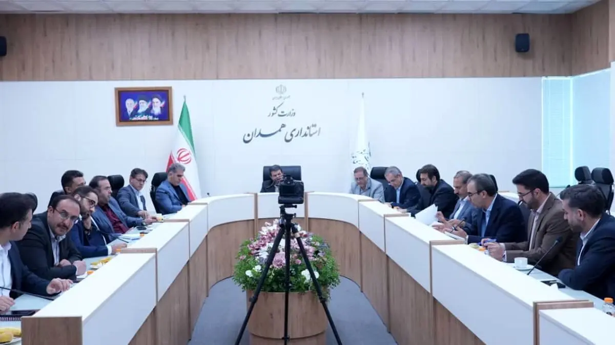 نشست راهبردی مدیرعامل ایمپاسکو با استانداری همدان/گام مؤثر ایمپاسکو در توسعه فعالیت‌های معدنی استان