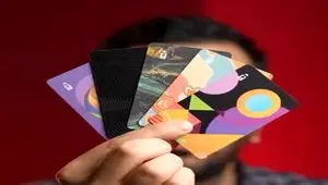 نحوه دریافت غیرحضوری کارت‌های بانک ملت با طرح‌های متنوع/ ویدیو