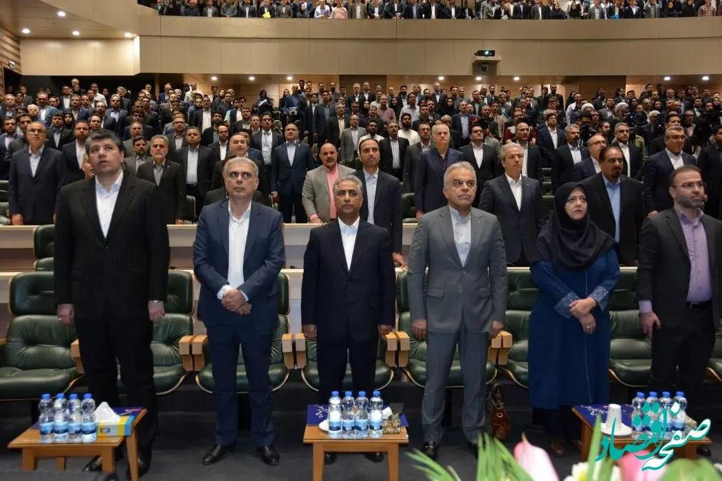 برای نخستین بار، بانک صنعت و معدن ۶ فقره برات الکترونیکی قابل تسویه در بستر اتاق پایاپای شرکت بورس کالای ایران صادر کرد