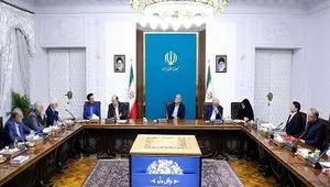 تاکید رئیس‌جمهور بر ضرورت تشکیل کارگروه تخصصی برای تسهیل صادرات محصولات پتروشیمی