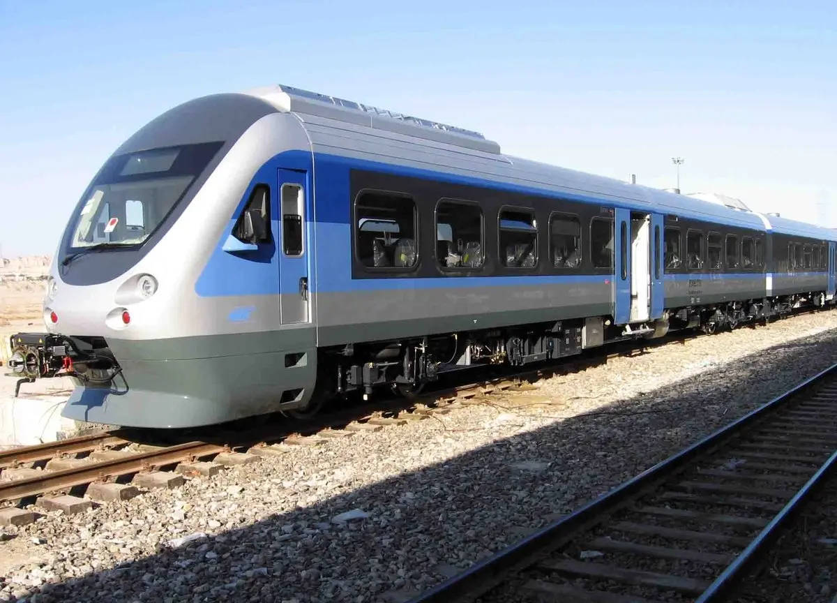 مسافران تهران- وان گوش بزنگ باشند/ زمان حرکت اولین قطار اعلام شد