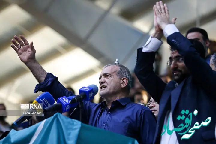 سوال ویژه مادر آذری جهرمی از مسعود پزشکیان