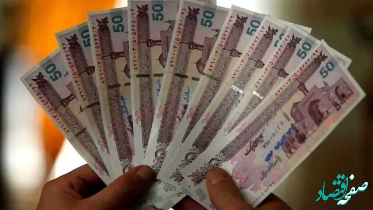 کارمندان بخوانند | حقوق این کارمندان ۲۰ درصد افزایش می‌یابد