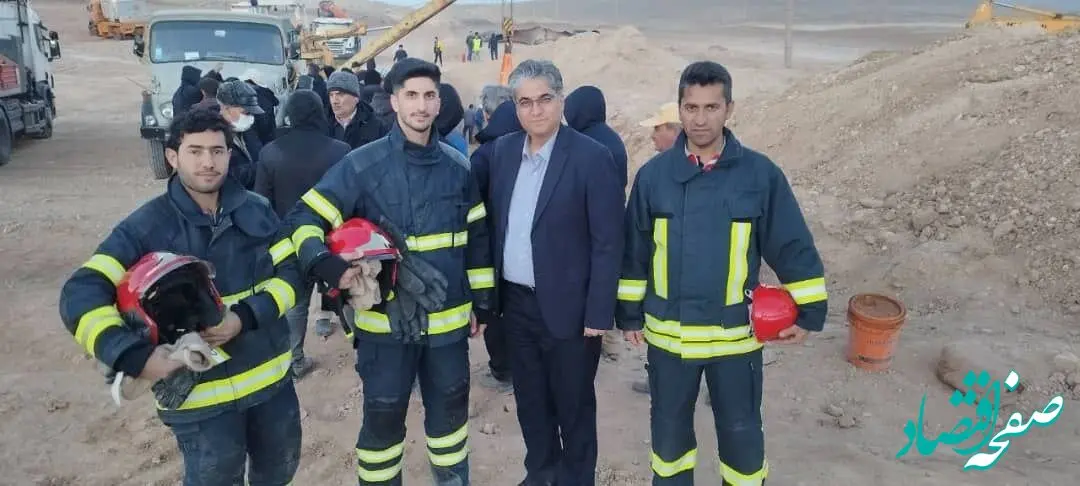اعزام تیم آتش نشانی شرکت پتروشیمی لردگان به محل حادثه در بروجن