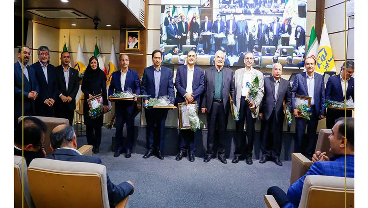 برگزاری آیین تکریم مدیران عامل پیشین شرکت‌های بیمه