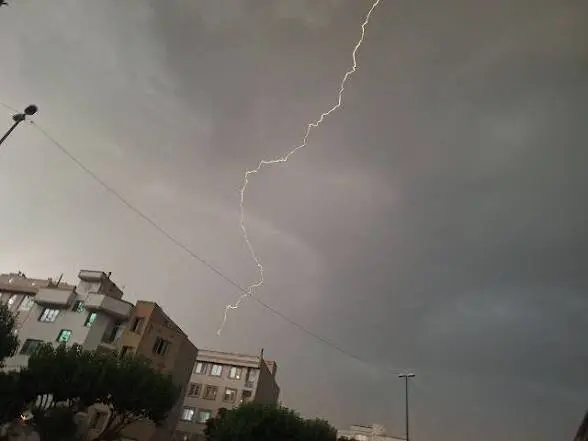 پیش بینی آب و هوای استانها فردا پنجشنبه ۴ تیر 1405؛ رگبار باران، رعد و برق و خیزش گردوخاک 