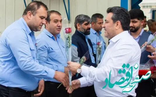 دیدار صمیمانه مدیرعامل شرکت پتروشیمی نوری با تلاشگران واحد نقلیه مجتمع