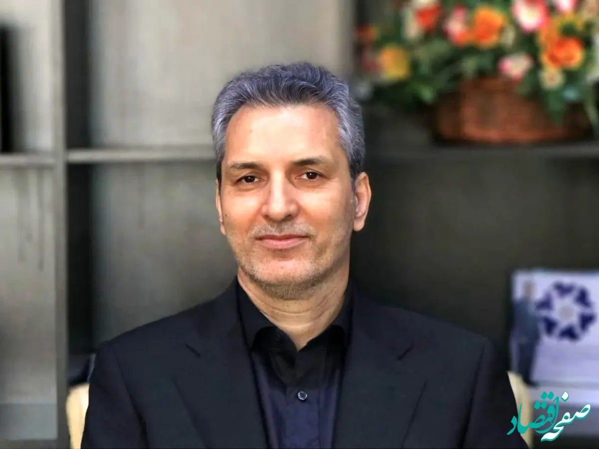 توسعه متوازن زنجیره فولاد و سرمایه‌گذاری در زیرساخت‌ها؛ محور استراتژی ۵ ساله «ومعادن»