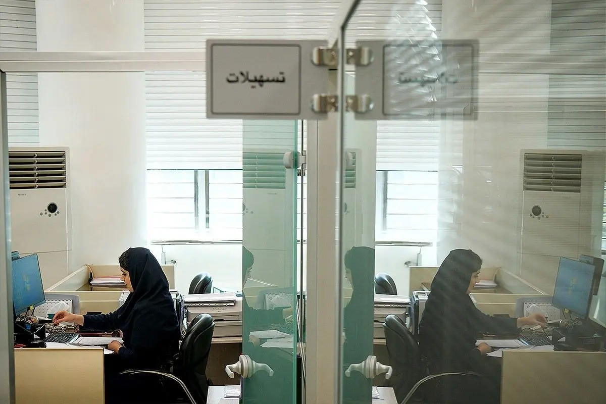 وام ۱۰۰ میلیونی بدون ضامن به چه کسانی پرداخت می‌شود؟