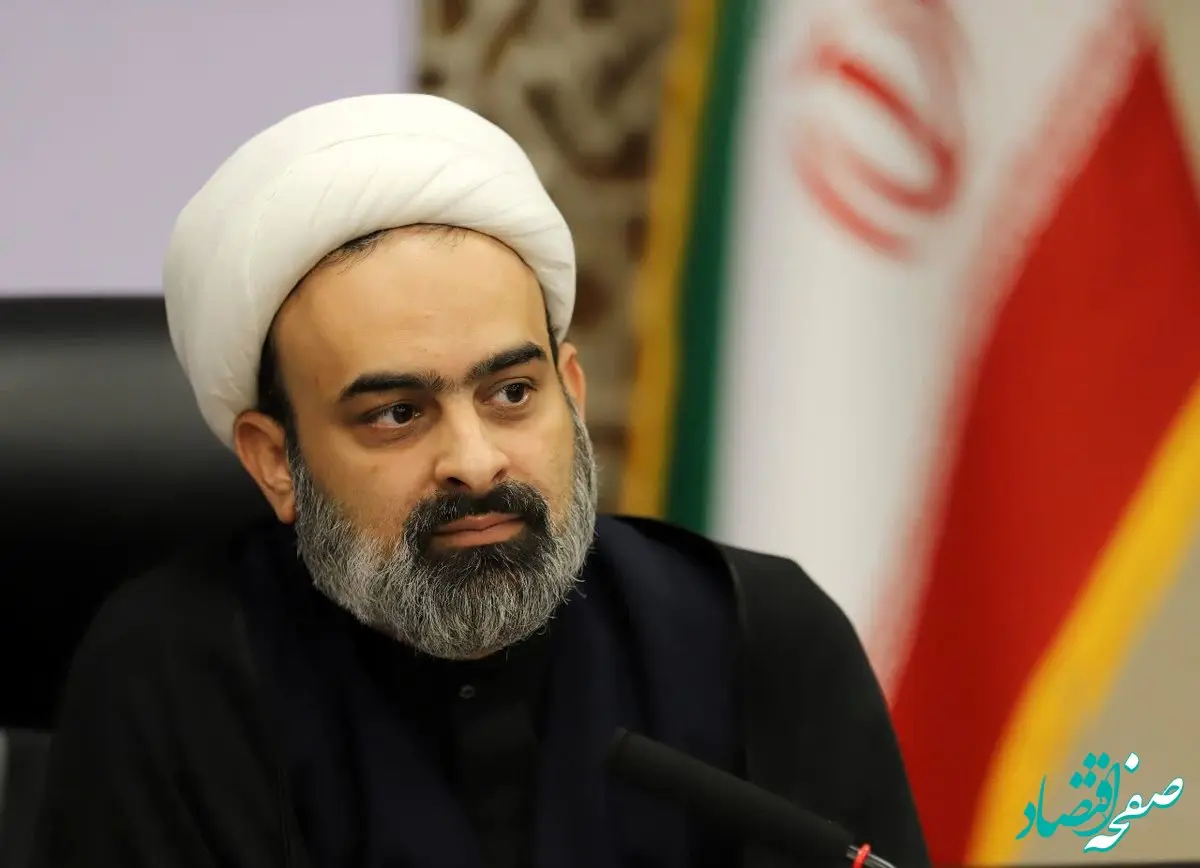 توزیع ۱۰ هزار بسته نوشت افزار ویژه دانش آموزان کم برخوردار منطقه آزاد اروند